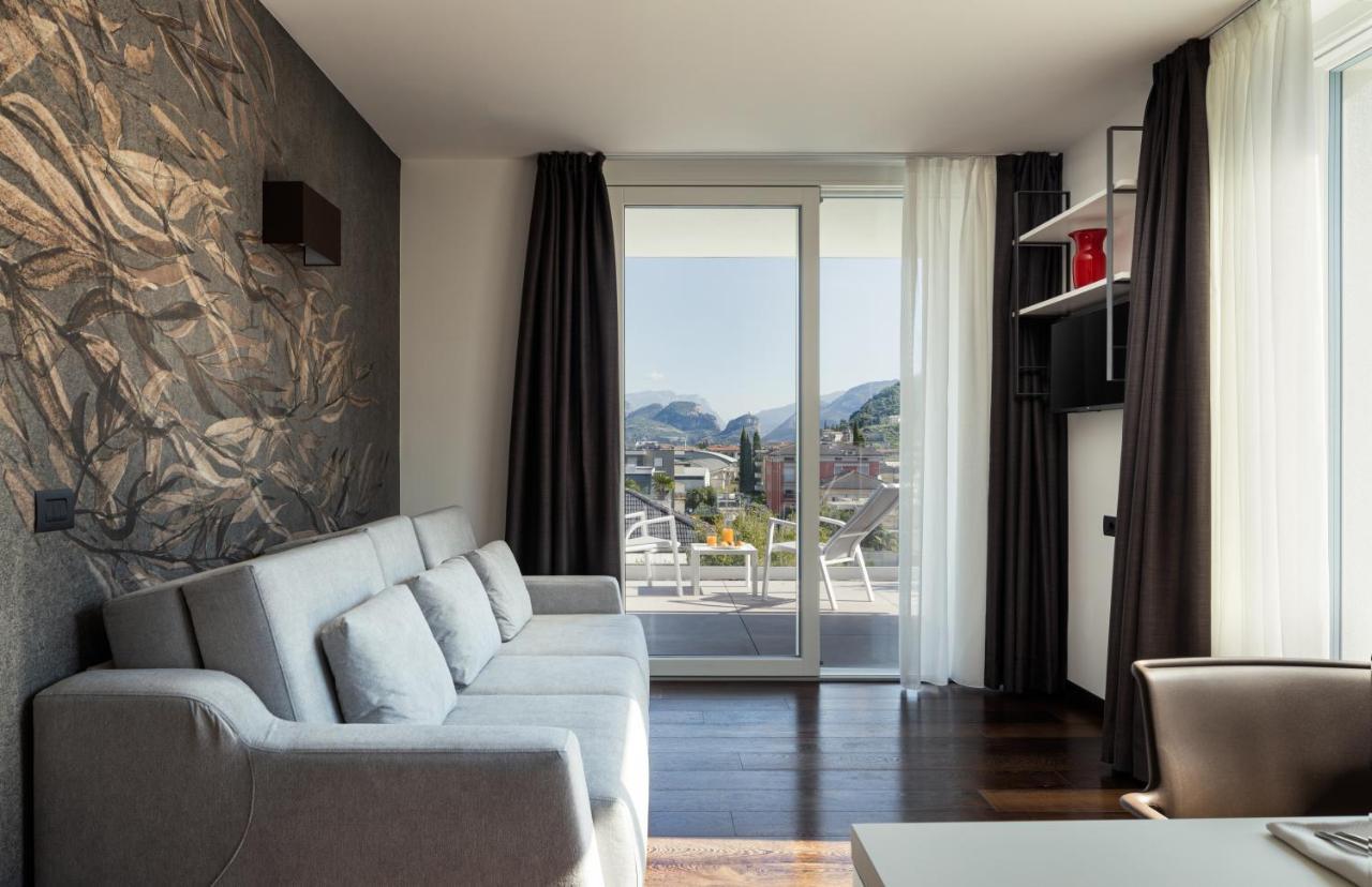 Aris Apartments & Sky Pool - Tonelli Hotels - Adult Friendly Riva del Garda Exterior foto