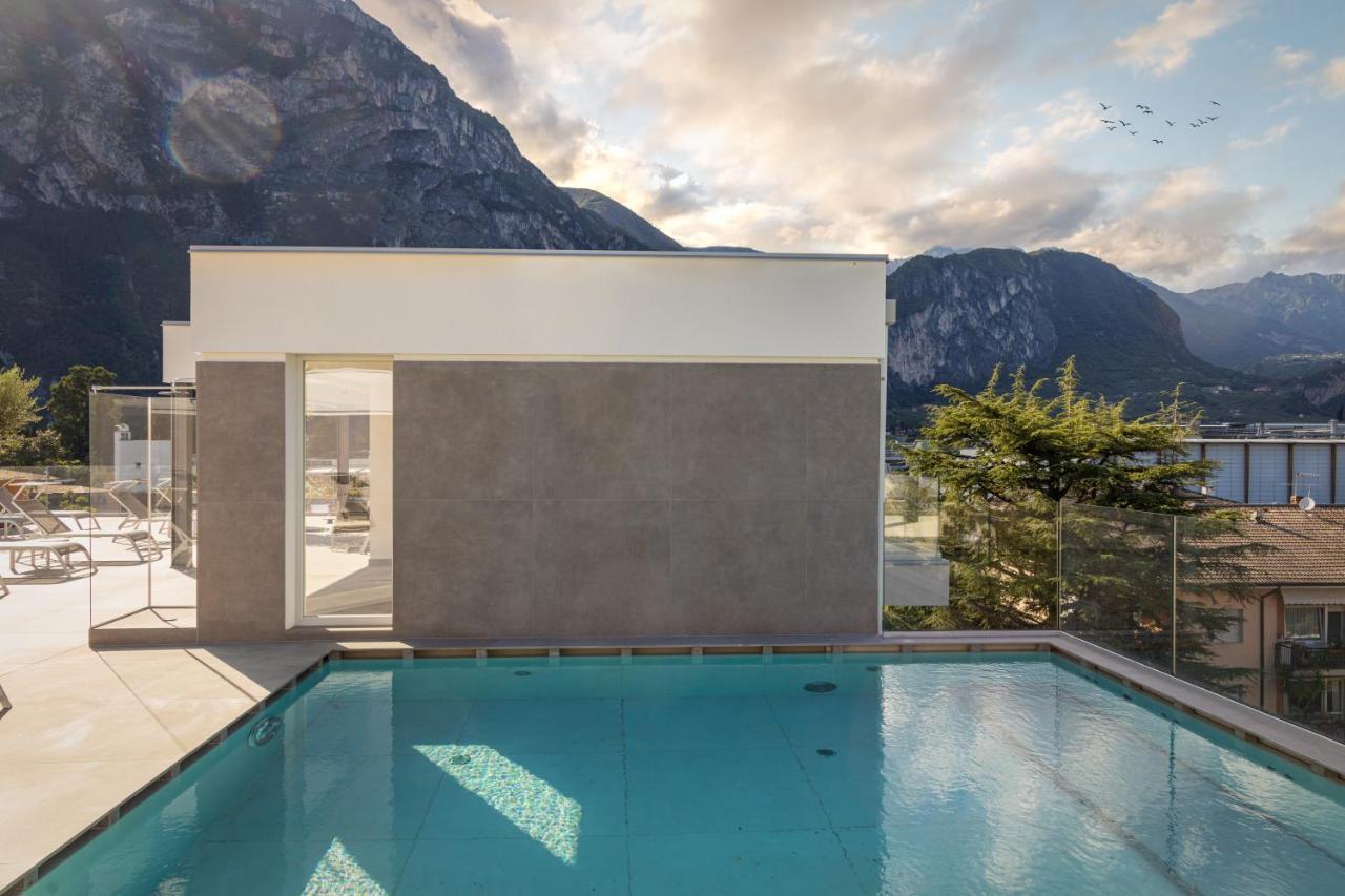 Aris Apartments & Sky Pool - Tonelli Hotels - Adult Friendly Riva del Garda Exterior foto